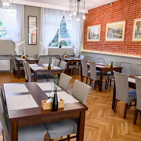 Resort Osrodek Szkoleniowo Wypoczynkowy Galicya 2*